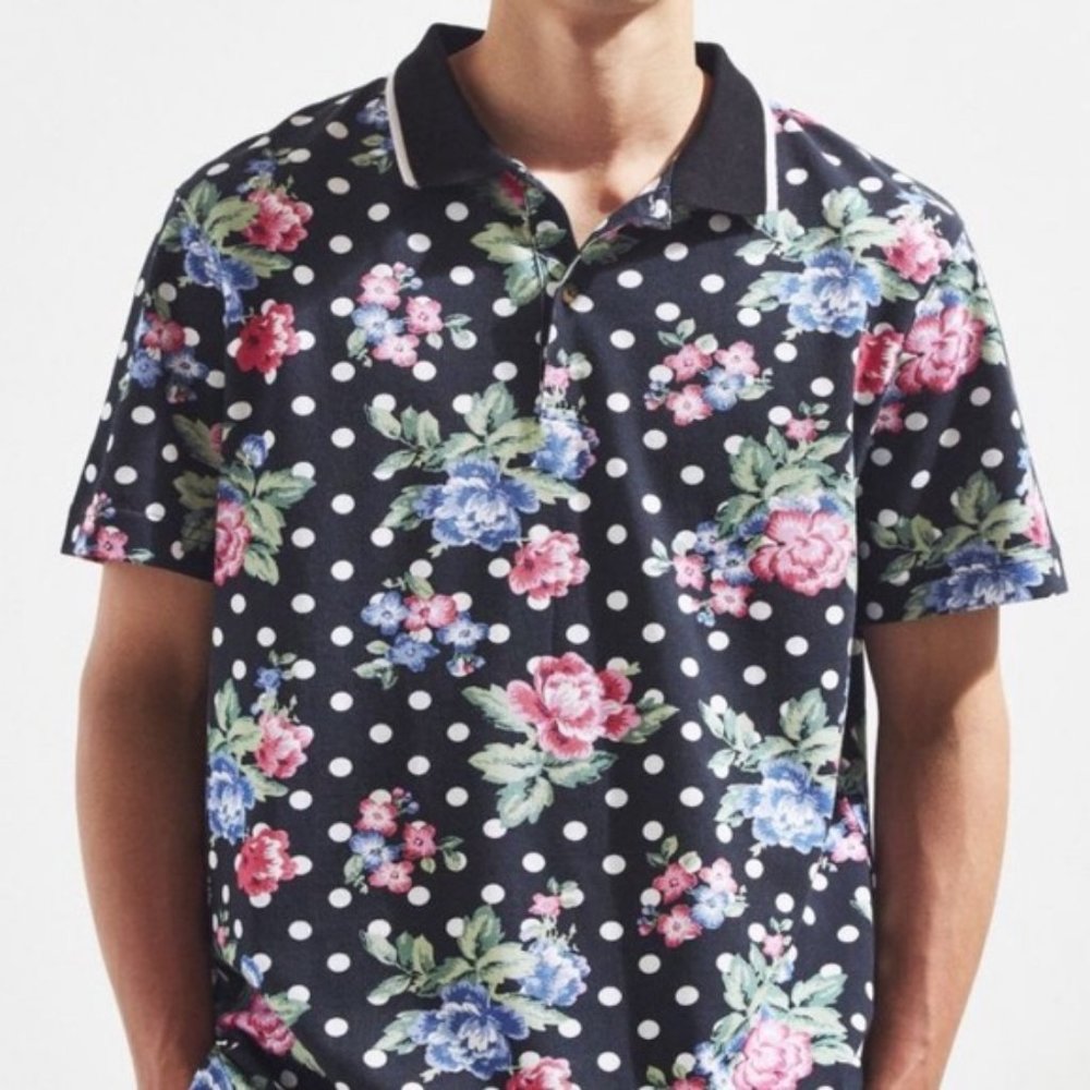 HP 🎉 Urban Outfitters Shirt